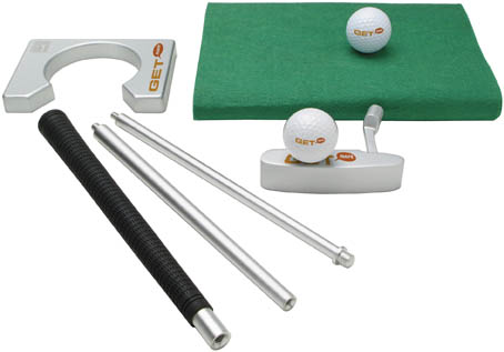 PGA TOUR EXECUTIVE GOLF PUTTING SET